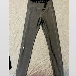 Under Armour size small tights heat gear